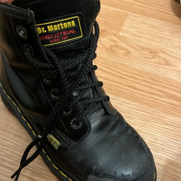 Dr.Martens Boots - Picture 6 of 9